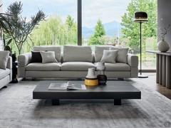 Couchtisch gegenüber Sofa Jazz von Bonaldo