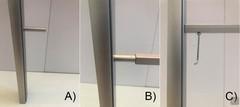 Befestigungssystem für die Zusammenstellung mehrerer Elemente - A) Stift auf Stütze - B) Kanal zum Einstecken des Stifts - C) Befestigung mit Inbusschrauben