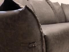 Sofa Armlehne Detail mit dekorativer Schnalle - Kundenfoto