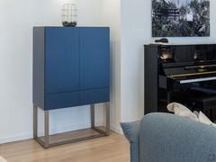 Blau lackiertes Sideboard mit Barschrank und metallisiertem Sockel