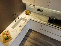 Spüle integriert in Dekton-Arbeitsplatte