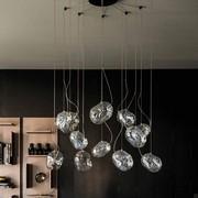 Lampe Cloudine von Cattelan im Modell mit 12 Lampenschirmen und Einzelfassung aus schwarzem Chromstahl