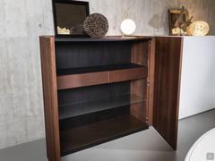 Highboard Fado mit zweifacher interner Schublade, verfügbar optional im Konfigurator