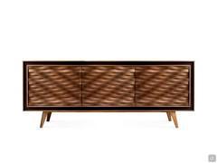 Modernes dreitüriges Sideboard Keita mit Wellenmotiv in Nussbaum Natur