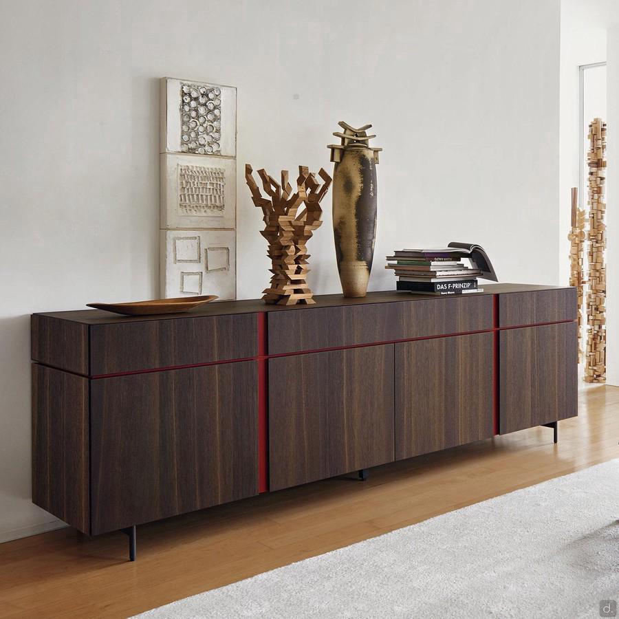 Modernes Sideboard mit lackierter Griffmulde