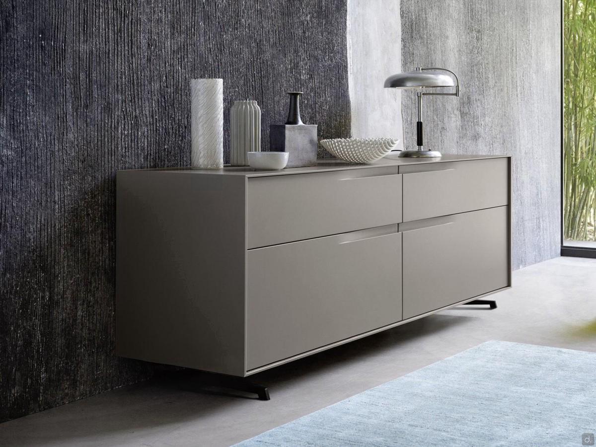 Modernes lackiertes Sideboard mit Schubladen, Basis mit profilierten Füßen