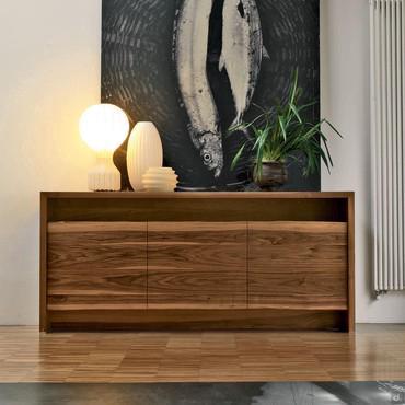 Doki Sideboard aus Holz mit 3 Türen mit unregelmäßiger Kante