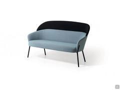 Kompaktes Sofa Just in der Version mit hoher Rückenlehne