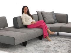 Ergonomie und Sitzproportionen des Sofas Leyton