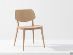 Design-Stuhl mit vier Holzbeinen Chloe