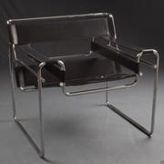 Armchair Wassily in black leather