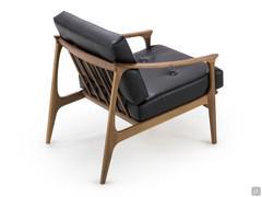 Amaya armchair with slightly inclined backrest for maximum comfort