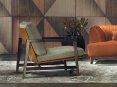 Halley armchair with solid oak structure and two-tone upholstery in fabric and Tuscania leather