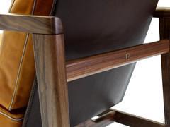 Halley armchair - close-up of the solid-wood armrest