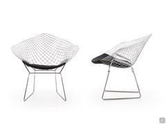 Wire Diamond armchair created by Harry Bertoia