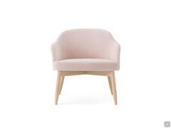 Sophos armchair with low backrest and four wooden legs