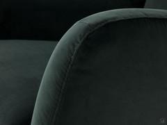 Detail of the armrest of the Jolie armchair in Azimut 502 velvet