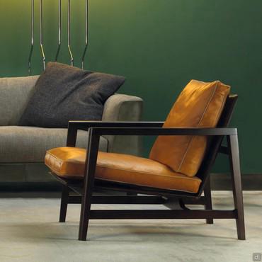 Halley low armchair in solid wood