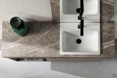 Top in the 150 Lapik stone-effect melamine finish with a built-in S20 washbasin in glossy white ceramic