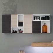 Set of wall units with alternated doors and open compartments