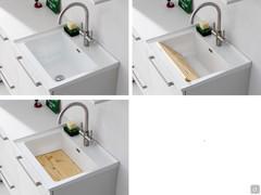 Kim washbasin in ceramic with optional wooden washing board