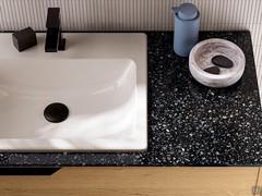 Qtop in quartz resin finish 9C terrazzo black