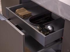 Detail of the shaped inner drawer, contained in the central drawer of the N97 Atlantic bathroom