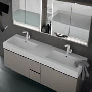 Large shelf in glossy-white mineralguss with double washbasin