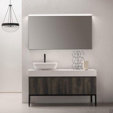 Floor-standing bathroom cabinet with metal base Atlantic N89