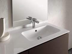 Detail of Bliz console basin in glossy white Mineralguss on matt lacquered Atlantic base