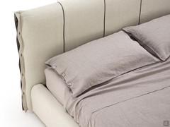 Bedding set in the color taupe