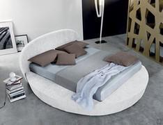 The bed with storage box Satellite blends the round shape of the ring with the rectangular shape of the mattress cm 160 x 200