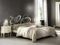 Ghirigori bed by Cantori in the version with footboard