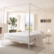 Urbino modern canopy bed by Cantori 