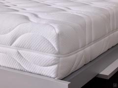 Soft mattress 20 cm high. Excellent support in both spring and memory foam version