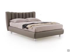 Amanda double bed in Lord leather col. 9180