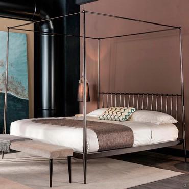 Iron king-size bed with canopy Urbino by Cantori