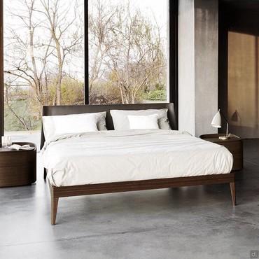 Illinois modern wooden bed with high feet 