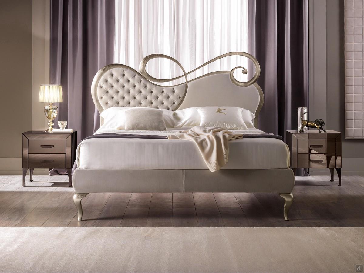 Chopin iron-framed capitonné bed by Cantori