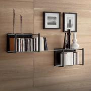 Treccia is made of wall modular glass shelves with back panel in various colours and finishes