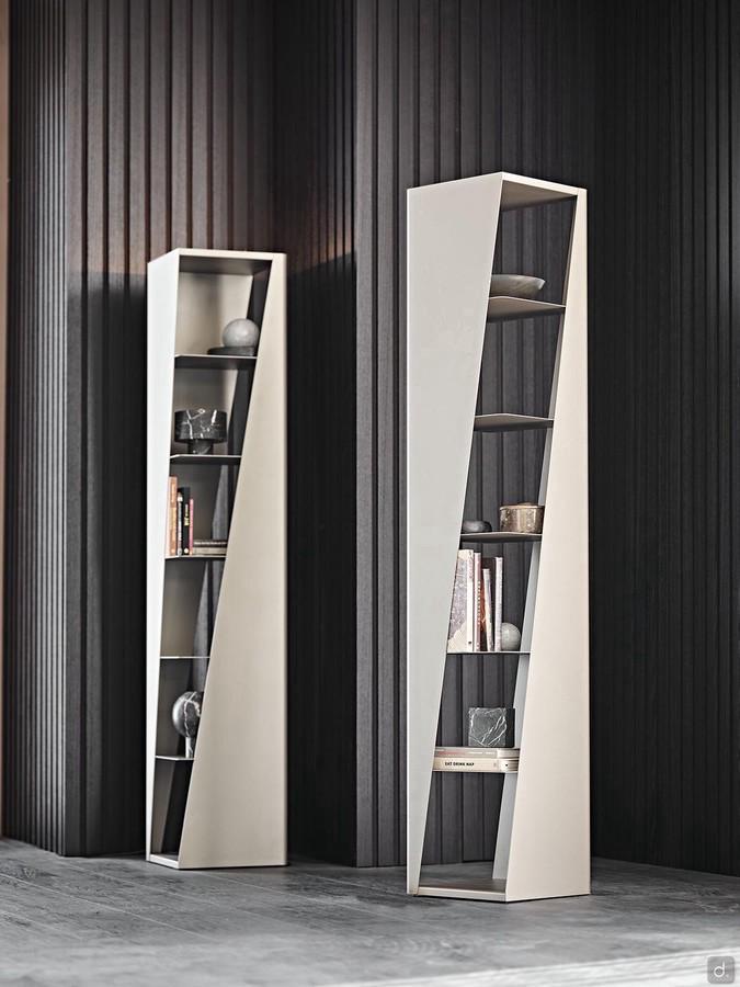 Design steel bookcase Rocket by Cattelan with modern design in the shape of an emptied parallelepiped