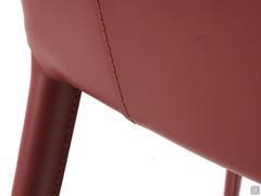 Detail of the tailoring of the leather upholstery of the Makalu chair