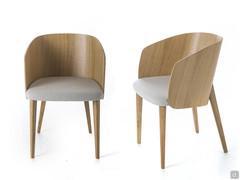 Nadine In armchair version with all-natural oak shell