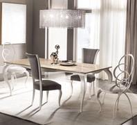 Ghirigori chairs with Raffaello table 