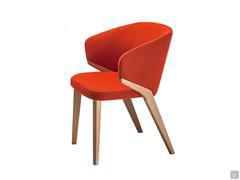 Armchair Matilde covered in red fabric and Natural Ashwood legs