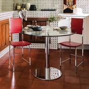 Alessia chair by Cattelan can furnish a kitchen