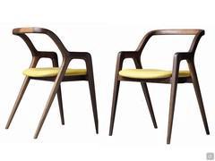 Nakama chair has a minimalist design yet extremely refined