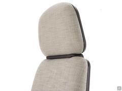 Jack workstation chair with medium backrest, fixed upholstered headrest