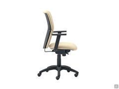  Side view of the office task chair Steve with height adjustable armrests