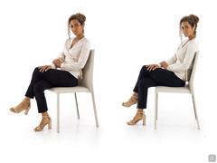 Example of sitting on the chair Corinne in leather